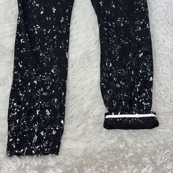 Lululemon Speed Wunder Mid Rise Crop 23" *Speckle Shine Black Deep Coal Silver - Picture 2 of 9